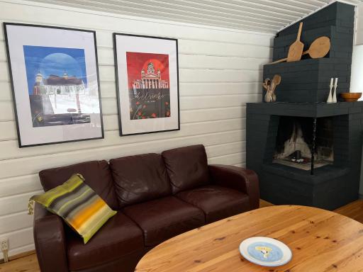 Soda Home - Gingerbread House, 24h check in - Housity