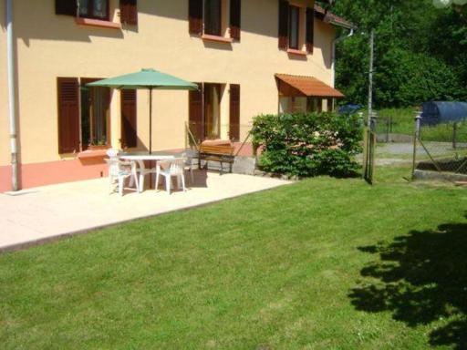 Gîte à Le Haut du Them - Housity