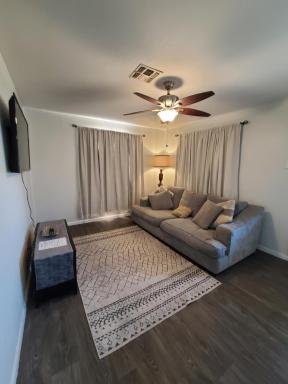 Charming 4 bedroom home - Housity