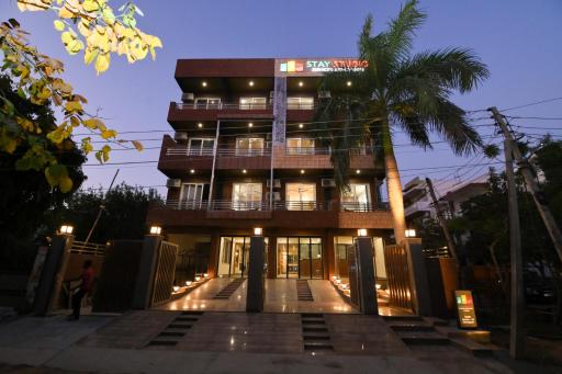 Stay Studio Hotel & Residences - Housity