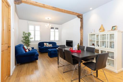 Old Town by Bilbao Living - Housity