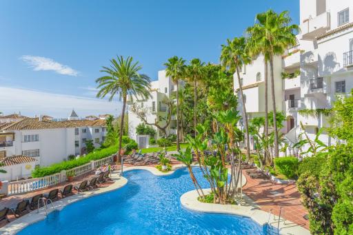 Royal Oasis Club at Pueblo Quinta - Housity