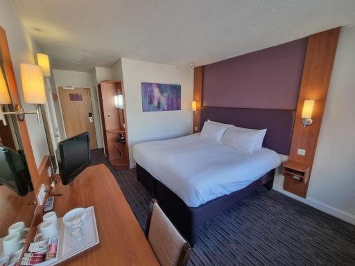 The Clyde Hotel - Housity
