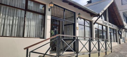 Hotel Austral Ushuaia - Housity