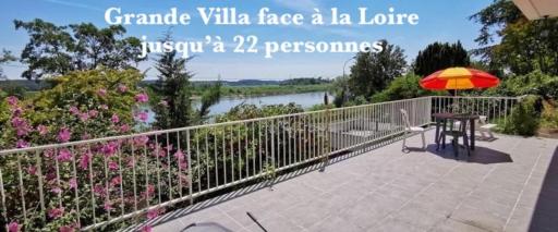 Gite Maison Terrasse 26 pers vue Loire Jardin Parking 4 voitures 20 Vélos 5min château Blois by Sweet Home Company - Housity