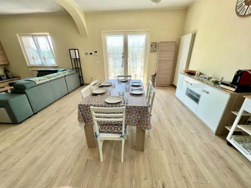 Veronica's House - Housity