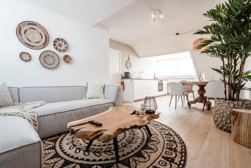 Yucca Beachhouse - Luxury Loft Apartment - Housity