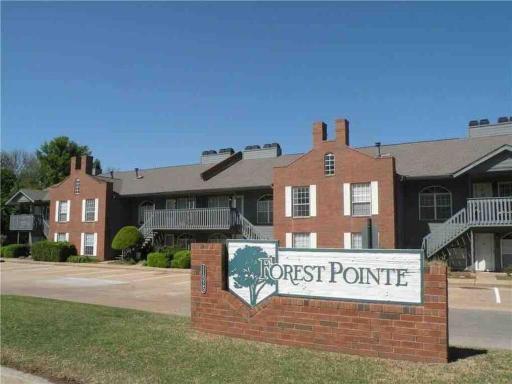 Great lower level 1-bedroom condo on Scenic Bluff Creek Park - Housity