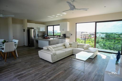 Penthouse Blue Luxury La Veleta - Housity