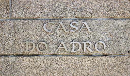Casa do Adro de Parada - Housity