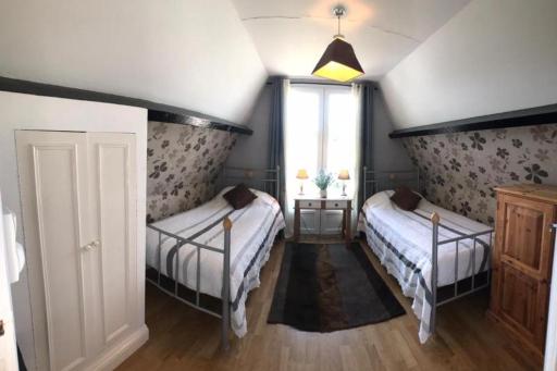 Watersmeet - Housity