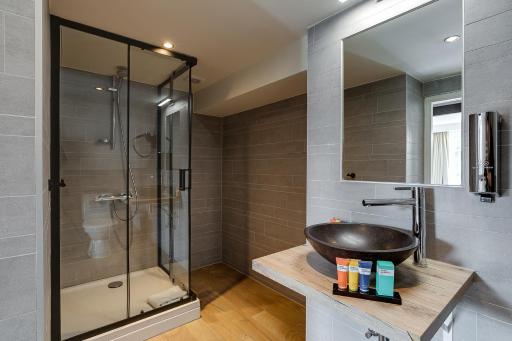 Hotel Royal Bridges - Housity