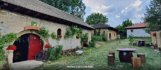 Rajacke pivnice Country House C`est La Vie - Housity