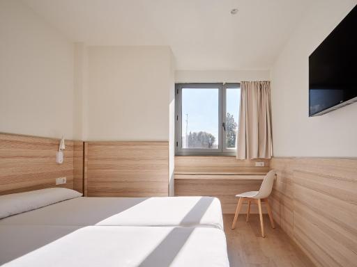 Hostal Lami - Housity