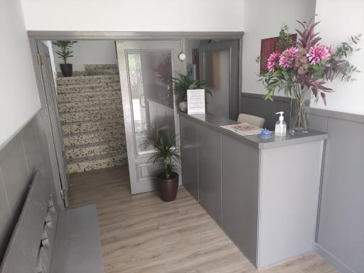 Hostal Cruce - Housity