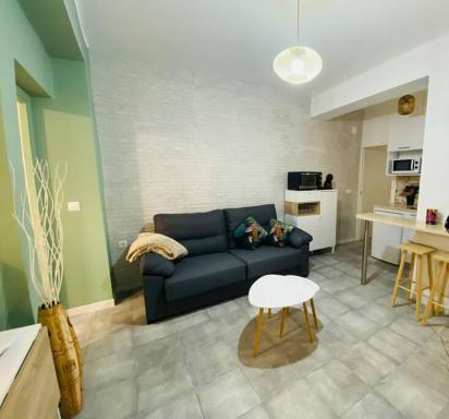 Apartamento San Eloy con Patio Privado - Housity