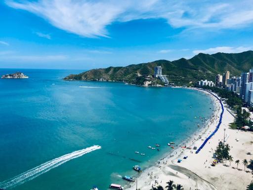 Espectacular vista a la playa el Rodadero - Housity
