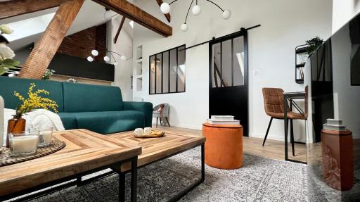le grand pont, charmant appartement sous les toits - Housity