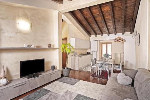 LA FINESTRA SUL LAGO - Housity