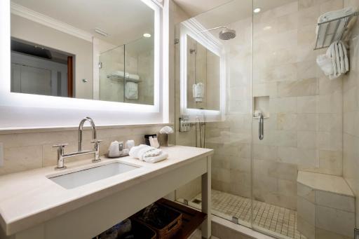 The Pearl Hotel - Housity