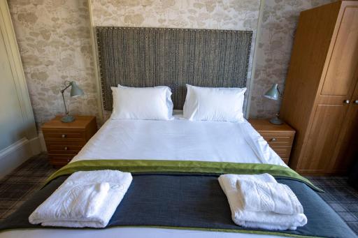 The Waverley Hotel - Housity