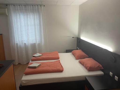 Room AA - Housity