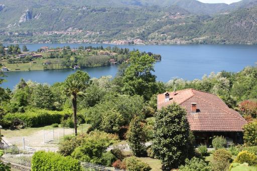 The country house on Lake Orta in Miasino - Housity