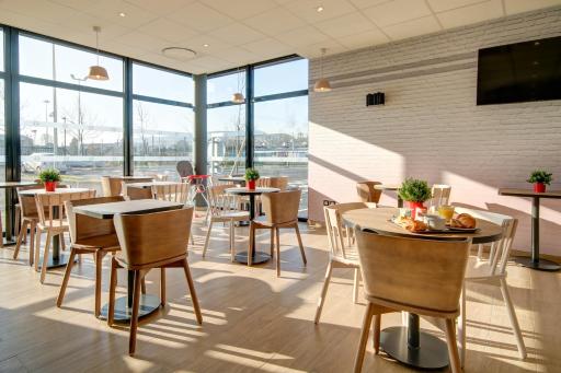 B&B HOTEL Epernay - Housity