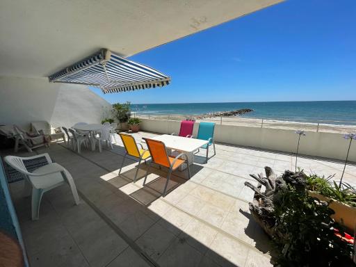 Sur la plage, front de mer - Housity