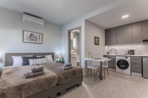 Eva's Studio - Housity