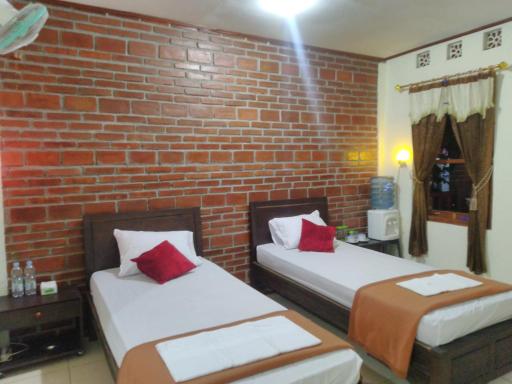 Penginapan Homestay Mudiyono Syari'ah - Hizvo