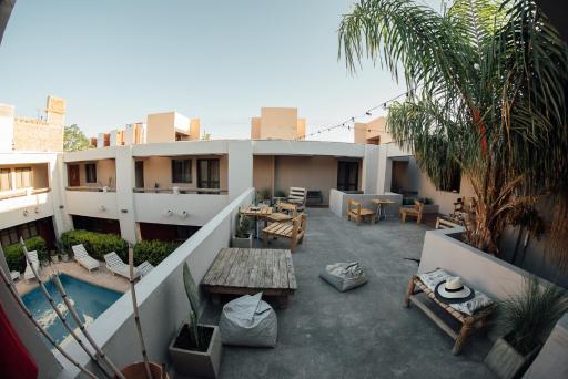 El Refugio Hotel - Housity
