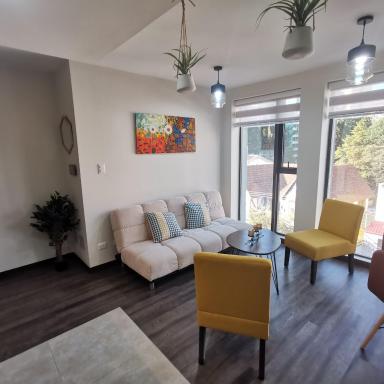 Cosmopolitan 502 - Housity