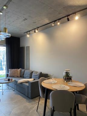 Klimatyczne M Apartament Poleska - Housity