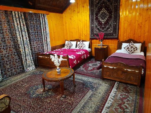 DULCE DOMUM GROUP OF HOUSEBOATS - Housity