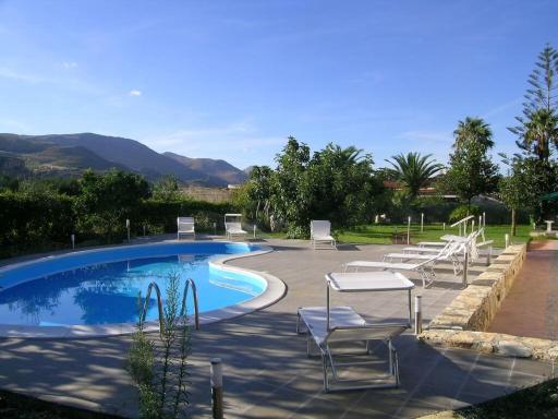 SCOPELLO - Villa Luxury con piscina - 2 minuti dal Mare - Housity