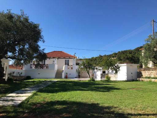 Kouzoulis House - Housity
