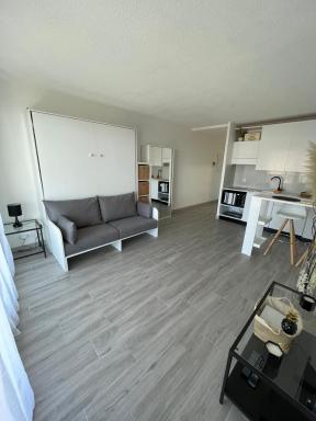 NEW Studio, piscine et vue mer • proche de Monaco - Housity