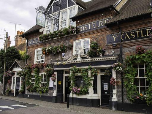 The Castle Inn Hotel - Housity