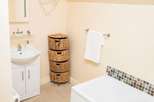 The Castle Inn Hotel - Housity