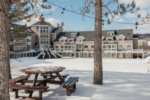 Holiday Inn Club Vacations Mount Ascutney Resort, an IHG Hotel - Housity