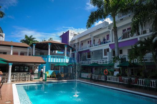 Glorianna Hotel - Housity