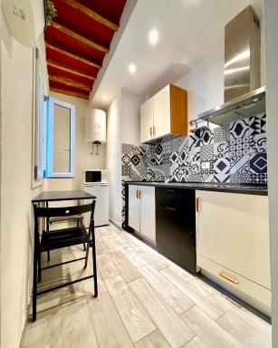 Roberto's Apartment. Firenze Piazza Santa Croce. - Housity