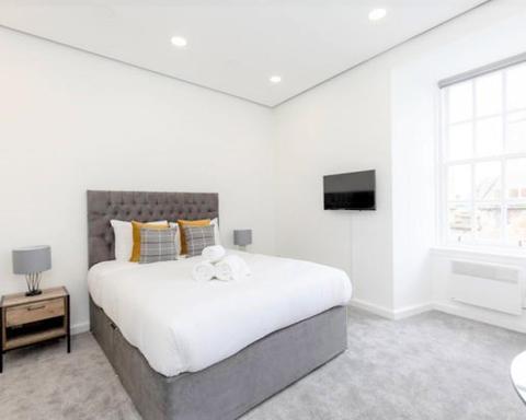 Gorgeous Studio at the Heart of Edinburgh Old Town - Housity