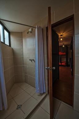 ISKAY BOUTIQUE HOSTEL - Housity
