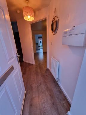 Cosy 3 bedroom house in a great location - Housity