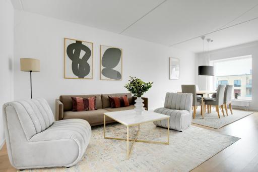 Sanders Arena - Lovely Three-Bedroom Apartment Close to Metro Station - Housity
