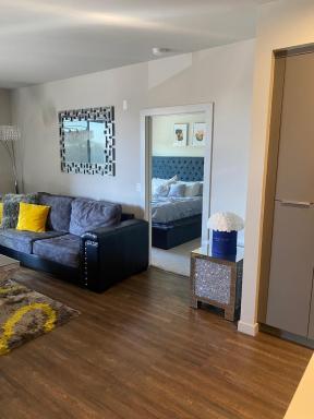 The Luxurious Doses of Roses 2 br suite next to Angels Stadium 6 mins from Disney - Housity
