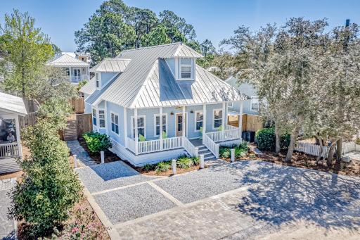 Luckie Days - Housity