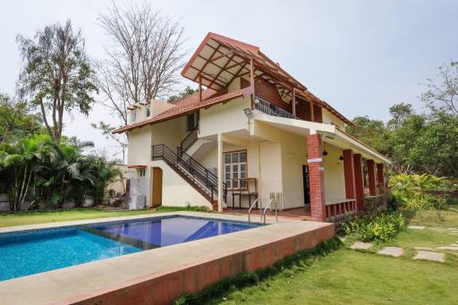 La Mer by JadeCaps 5 Acres Farmland Private Pool Wifi - Housity